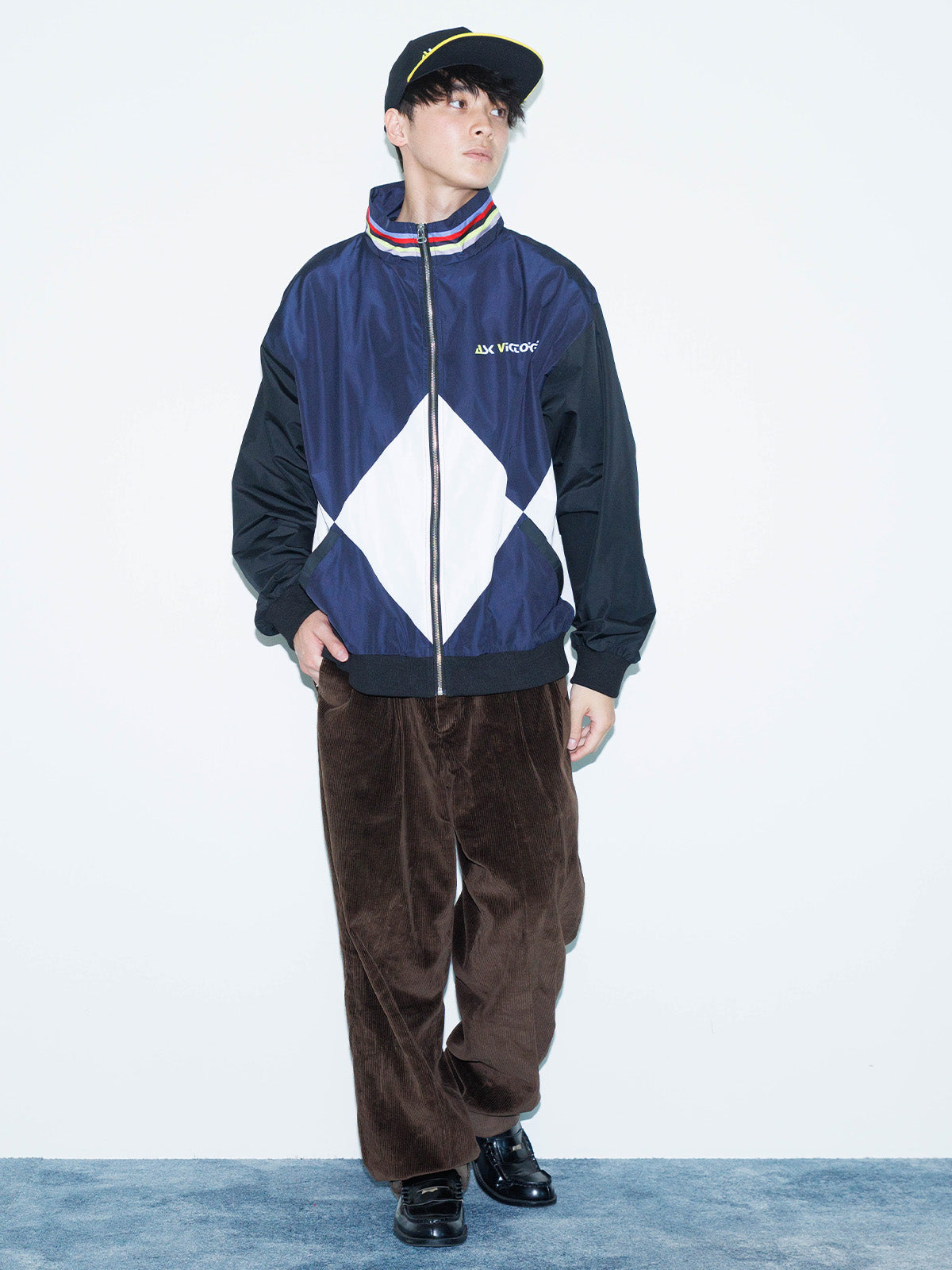 アスクビクターモア・ブルゾン