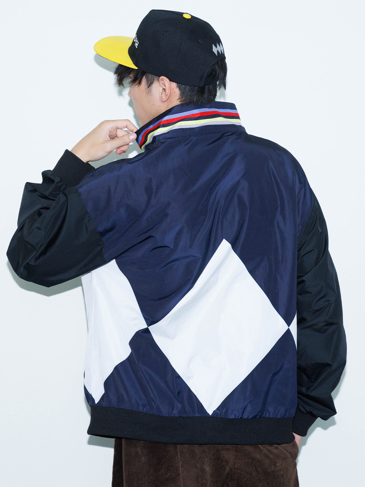 アスクビクターモア・ブルゾン