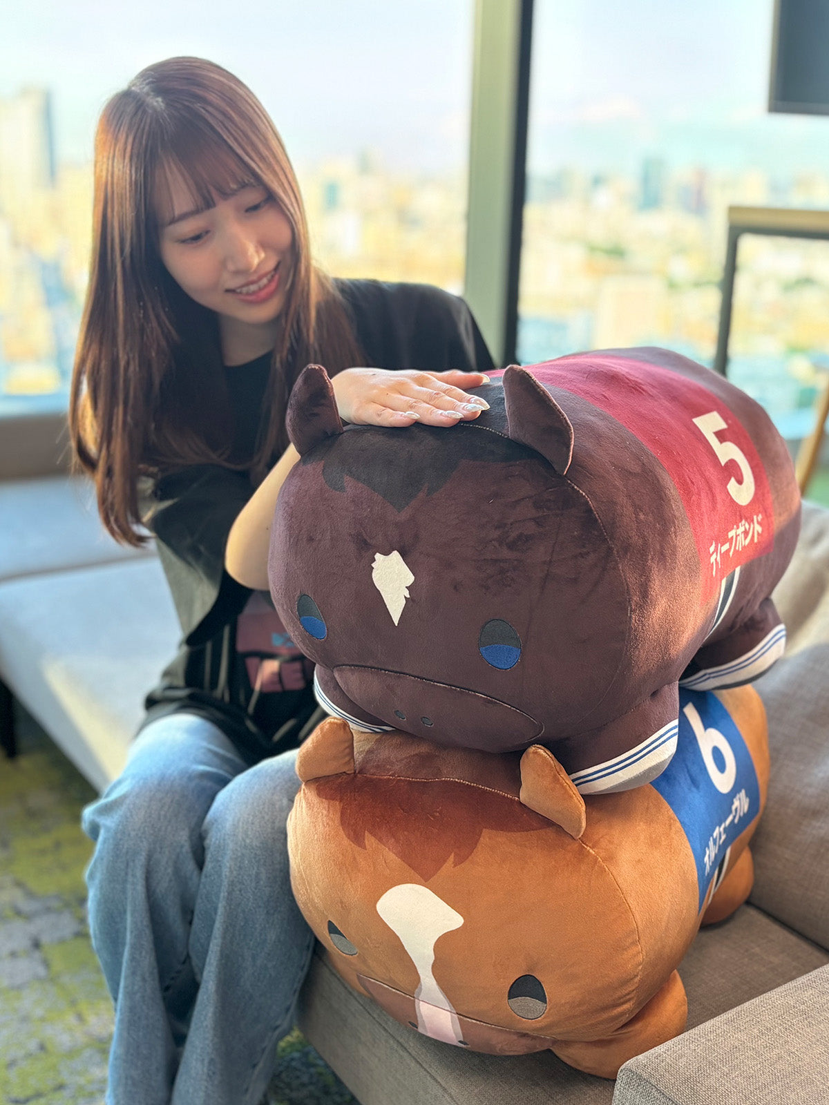 ディープボンド・もちもちぬいぐるみクッション