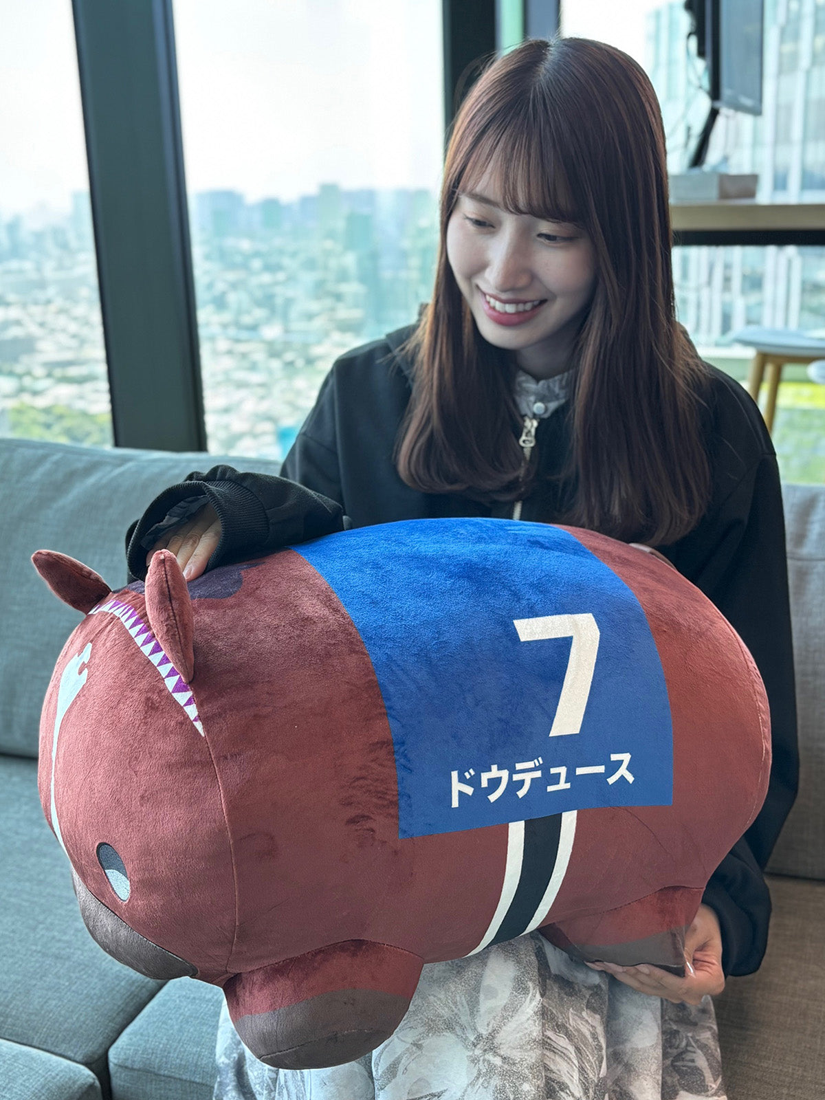 ドウデュース・もちもちぬいぐるみクッション