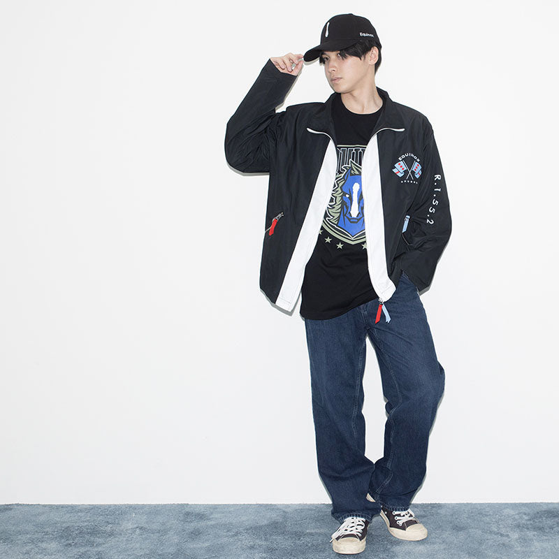 イクイノックス・Tシャツ・エンブレム(黒)