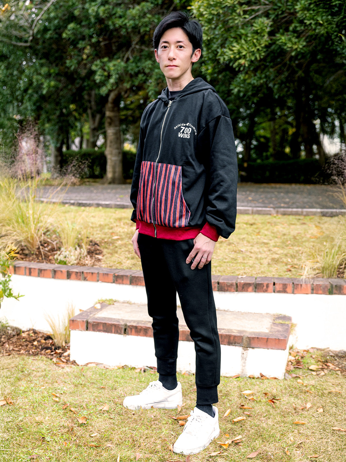 津村明秀騎手700勝メモリアル･ジップアップパーカー