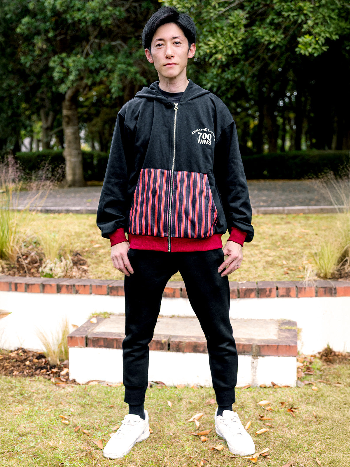 津村明秀騎手700勝メモリアル･ジップアップパーカー